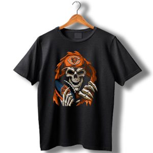 Skullbong Chicago Bears Skeleton Holding Football T Shirt