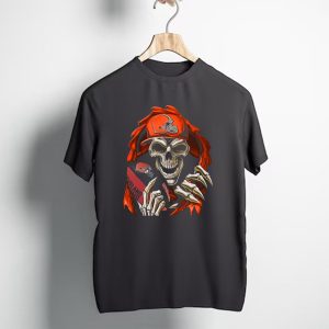 Skullbong Cleveland Browns Skeleton Holding Football T-Shirt
