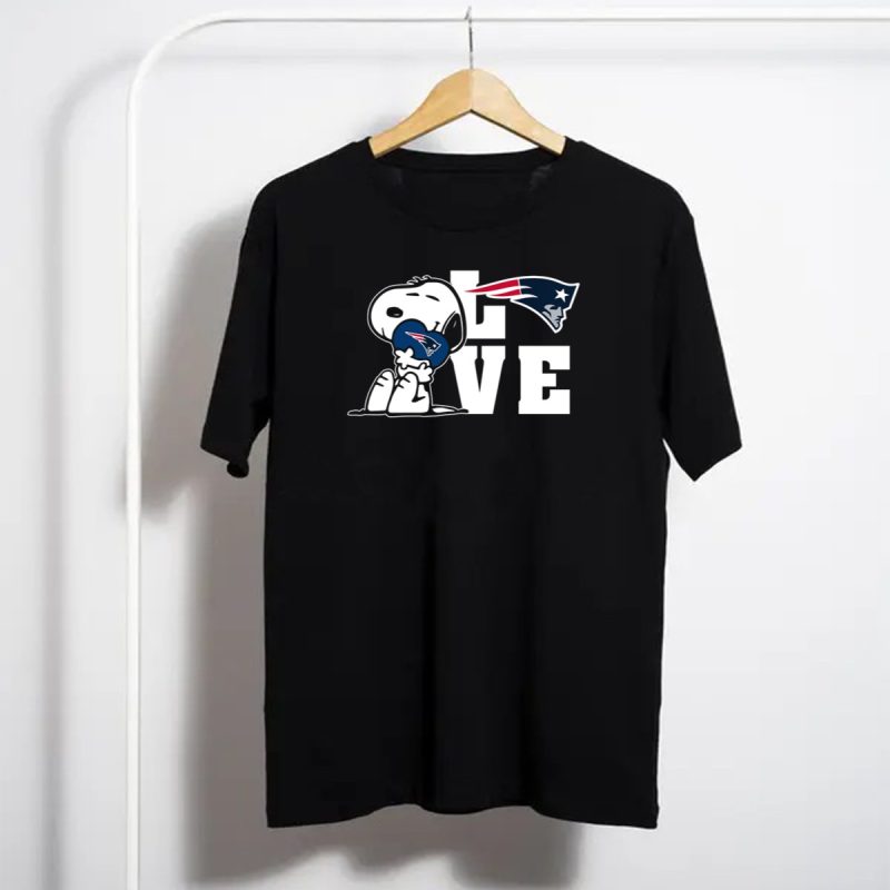 Snoopy Hugging New England Patriots Logo Love T Shirt T Shirt 1