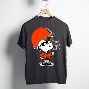 Snoopy Joe Cool To Be The Cleveland Browns T-Shirt