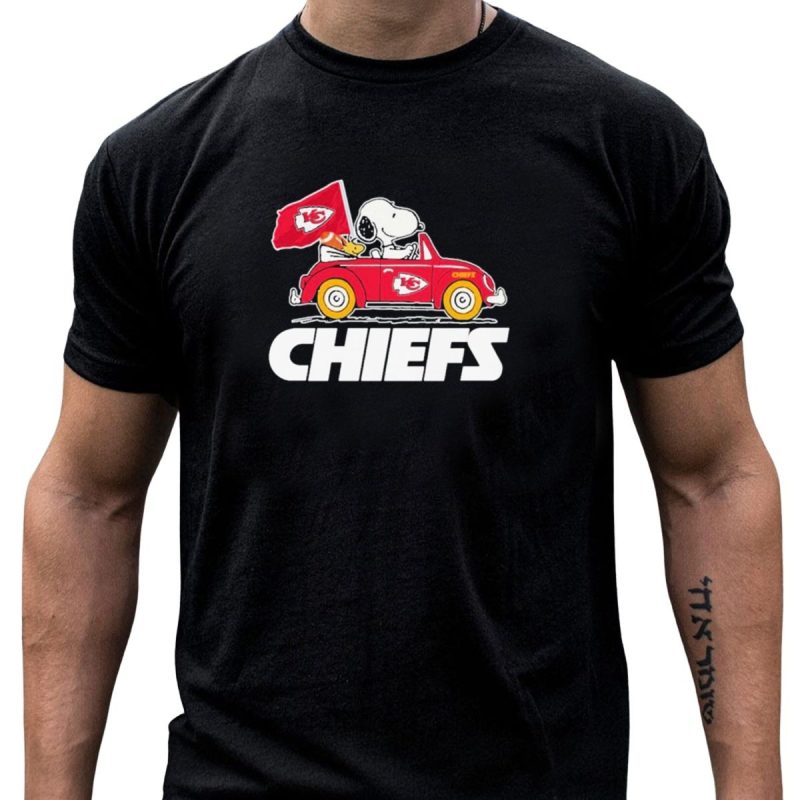 Snoopy Kansas City Chiefs Car With Flag T Shirt T Shirt 1 1