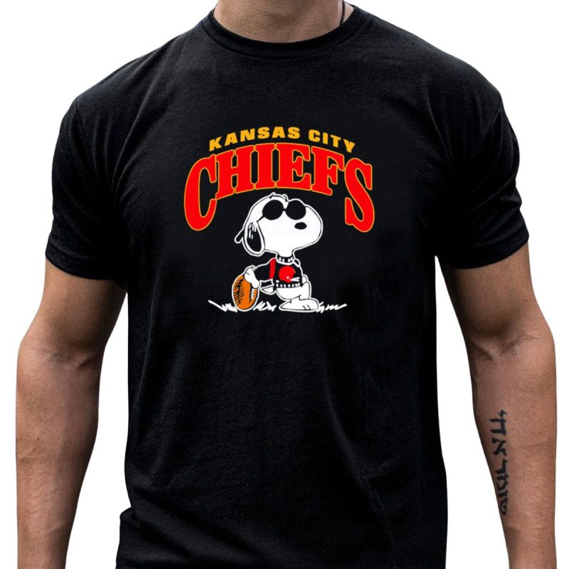 Snoopy Kansas City Chiefs Football T Shirt T Shirt 1 1