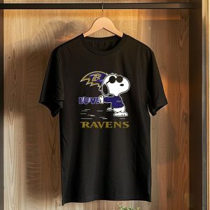 Snoopy Love Baltimore Ravens NFL Football Ravens T-Shirt