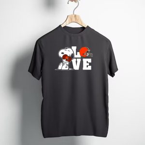 Snoopy Love Cleveland Browns Football Helmet T-Shirt