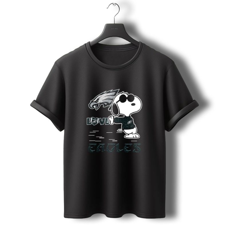 Snoopy Love Philadelphia Eagles Fan Gear T Shirt T Shirt 0 1