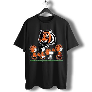 Snoopy The Peanuts Cheer For The Cincinnati Bengals T-Shirt
