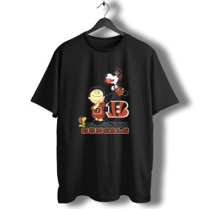 Snoopy and Charlie Football Cincinnati Bengals T-Shirt