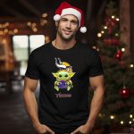 Star-Wars-The-Child-Hugging-Minnesota-Vikings-Helmet-With-Vikings-T-Shirt-1_t-shirt-1_2