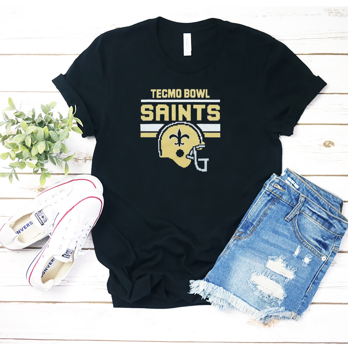 Tecmo-Bowl-Saints-New-Orleans-Retro-Football-Helmet-T-Shirt-1_t-shirt-2_3