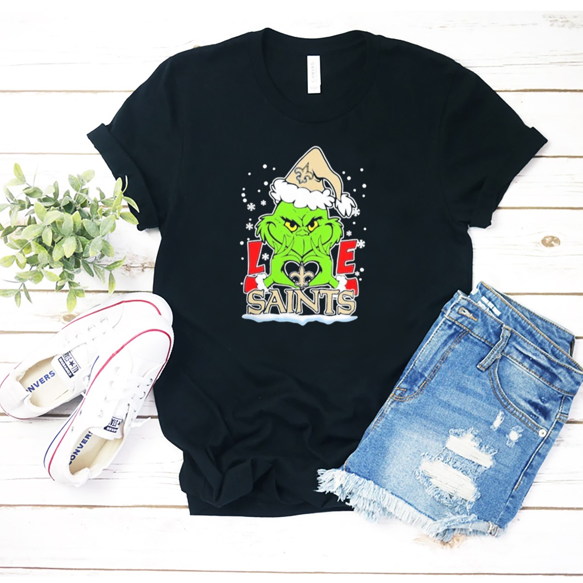 The-Grinch-Love-New-Orleans-Saints-Football-Christmas-T-Shirt-1_t-shirt-2_3
