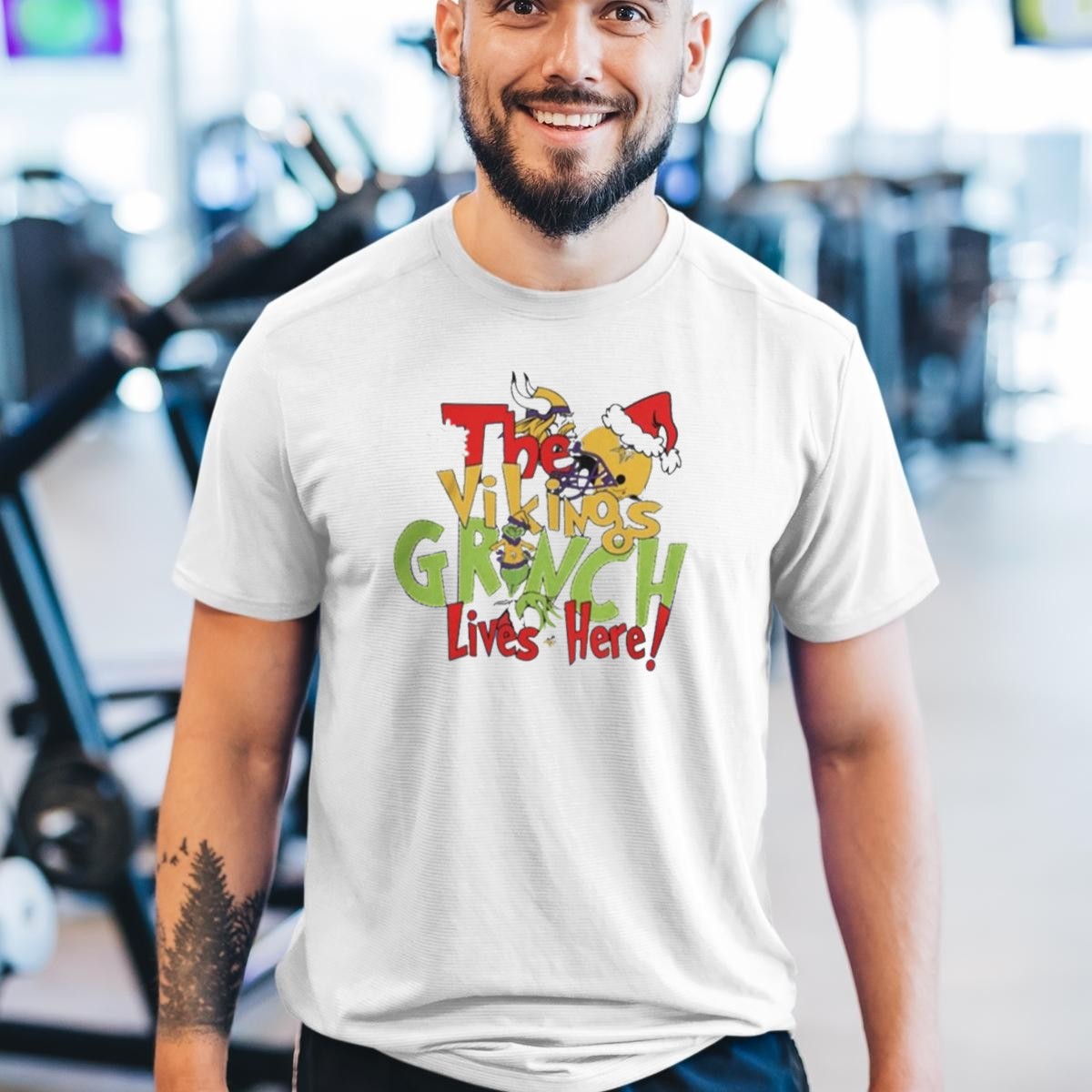 The-Minnesota-Vikings-Grinch-Lives-Here-Holiday-T-Shirt-1_t-shirt-3_4