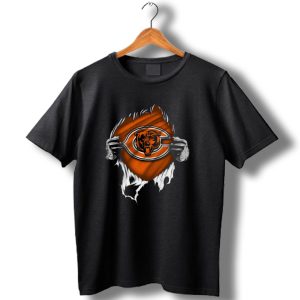 Torn Chicago Bears Logo With Rip Effect Hands T Shirt