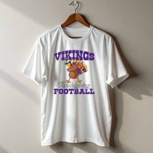 Vikings Thanksgiving Football Turkey Holding Minnesota Logo Ball T Shirt