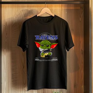 Yoda Holding Baltimore Ravens Football Ravens T-Shirt