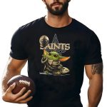 Yoda-New-Orleans-Saints-Balloon-Football-Wilson-T-Shirt-1_t-shirt-4_5
