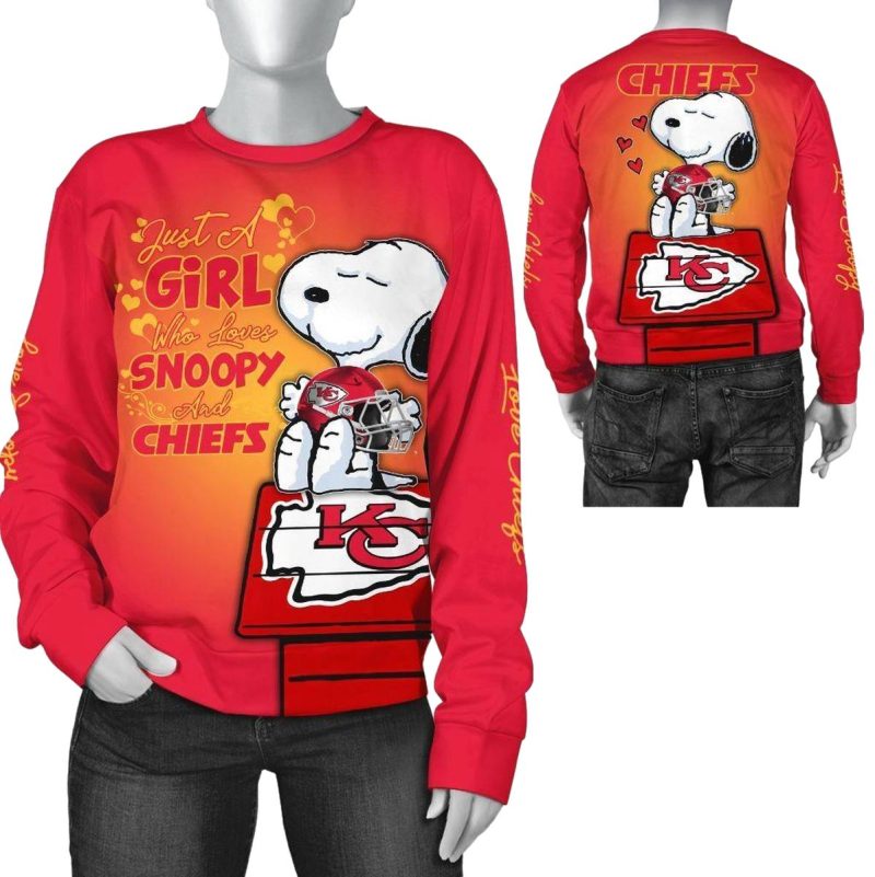 Just A Girl Who Love Snoopy And Chiefs Sweatshirt