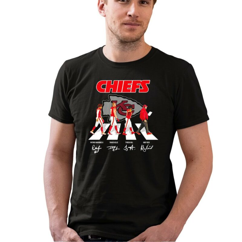 Kansas City Chiefs Abbey Road 2021 Signatures 0 T Shirt.jpg
