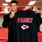 kansas city chiefs family 3 t shirt.jpg